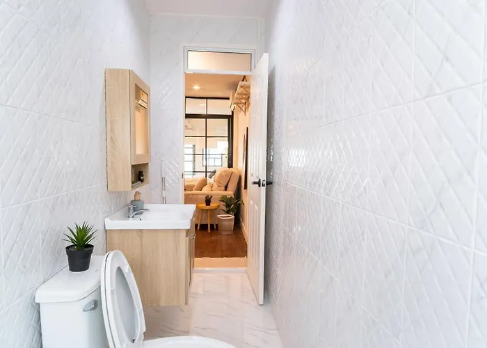 Ren Asoke L 8 Min Bts&mrt Asoke Sukhumvit * Bangkok