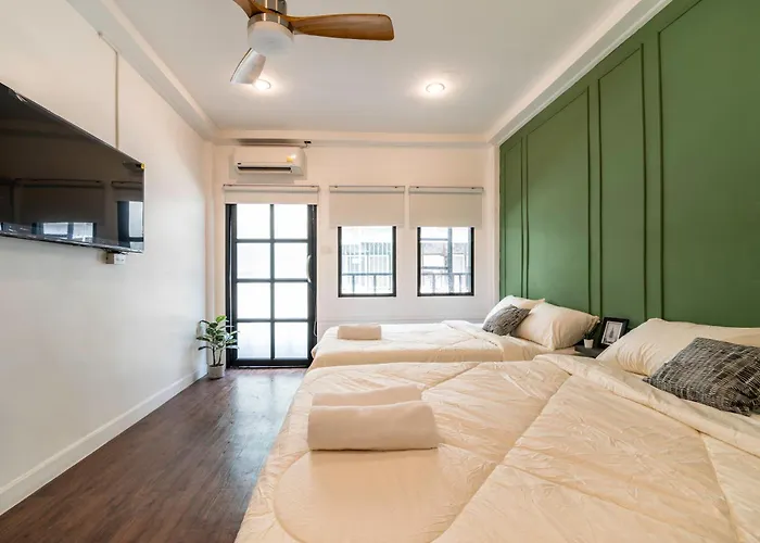 Ren Asoke L 8 Min Bts&mrt Asoke Sukhumvit Bangkok