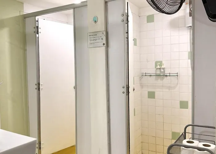 Ren Asoke L 8 Min Bts&mrt Asoke Sukhumvit * Bangkok