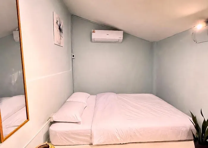 Ren Asoke L 8 Min Bts&mrt Asoke Sukhumvit Bangkok